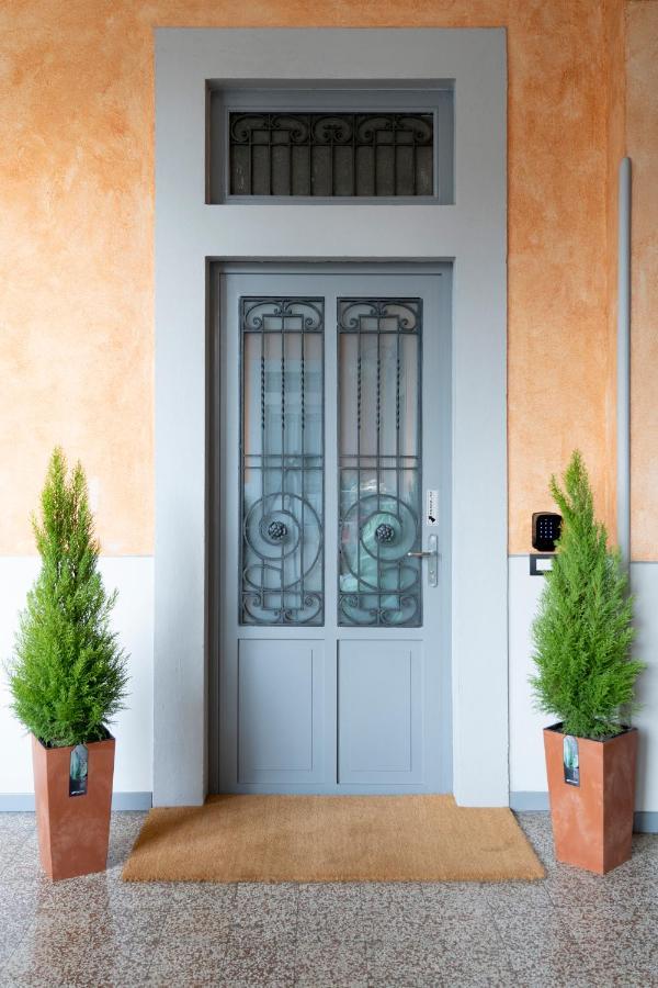 Varese Suites Dış mekan fotoğraf